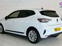 Used Renault Clio V Evolution 90 HP (66 kW) 2025 White Hatchback