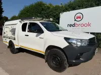 Used Toyota HiLux Active 150 HP (110 kW) 2018 White Pickup