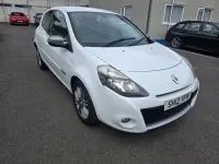 Used Renault Clio IV Dynamique 2012 White Hatchback