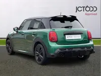 Used Mini Cooper Sport 134 HP (98 kW) 2023 Green Hatchback