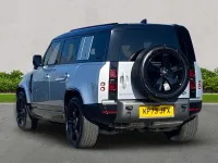 Used Land Rover Defender HSE Dynamic 300 HP (220 kW) 2023 Silver SUV