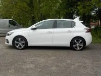 Begagnad Peugeot 308 Allure 2018 Vit Halvkombi