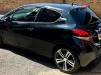 Used Peugeot 208 GT-line 110 HP (80 kW) 2016 Black Hatchback