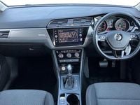 Used VW Touran SE 116 HP (85 kW) 2018 White MPV