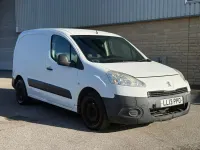 Used Peugeot Partner 2013 White