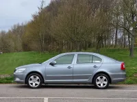 Używany Skoda Octavia Elegance 105 KM (77 kW) 2012 Szary Hatchback