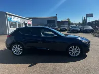 Usado Mazda 3 Inclusive 2014 Azul Citadino