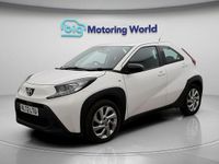 Used Toyota Aygo X PURE 72 HP (52 kW) 2022 White SUV