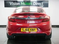 Used Vauxhall Insignia SRi 136 HP (100 kW) 2016 Red Hatchback