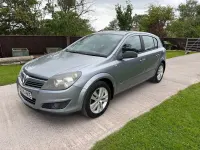 Used Vauxhall Astra 115 HP (84 kW) 2009 Silver Hatchback
