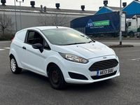 Used Ford Fiesta 75 HP (55 kW) 2013 White Hatchback