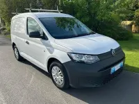 Begagnad VW Caddy 102 HK (75 kW) 2022 Vit Minibuss