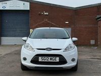 Used Ford Fiesta Zetec 82 HP (60 kW) 2012 White Hatchback