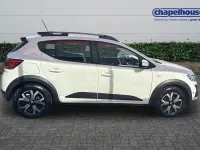 Used Dacia Sandero Prestige 90 HP (66 kW) 2022 White Hatchback