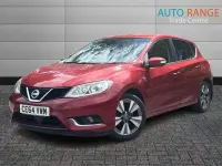 Used Nissan Pulsar Tekna 110 HP (80 kW) 2014 Red Hatchback