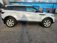 Used Land Rover Range Rover evoque SE 2017 White Estate