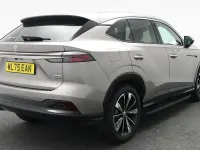 New MG HS Trophy 2026 Silver SUV