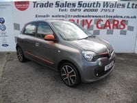 Used Renault Twingo Dynamique 70 HP (51 kW) 2017 Grey Hatchback