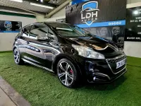 Used Peugeot 208 Prestige 208 HP (152 kW) 2017 Black Hatchback