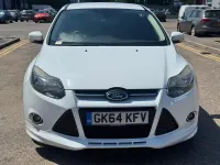 Used Ford Focus Zetec 125 HP (91 kW) 2014 White Hatchback