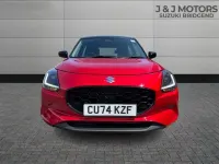 Używany Suzuki Swift 82 KM (60 kW) 2024 Czerwony Hatchback