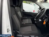 Used Vauxhall Vivaro 101 HP (74 kW) 2023 White MPV