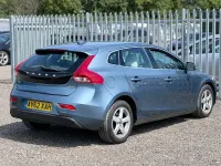 Used Volvo V40 SE 2013 Blue Hatchback