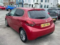 Used Peugeot 208 Allure 82 HP (60 kW) 2017 Red Hatchback