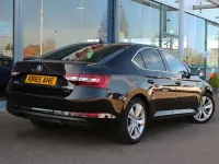 Second-hand Skoda Superb SE L Executive 190 CP (139 kW) 2015 Negru Hatchback