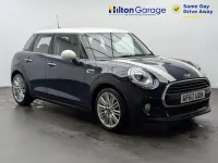 Usado Mini Cooper Hatch 136 CV (100 kW) 2017 Azul Utilitario