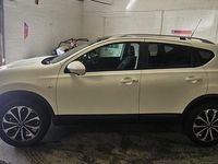 Used Nissan Qashqai Tekna 2012 White SUV
