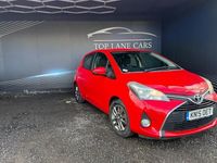 Used Toyota Yaris Multidrive S 99 HP (72 kW) 2015 Red Hatchback