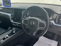 Usado Volvo V60 Momentum 163 HP (119 kW) 2022 Azul Carrinha