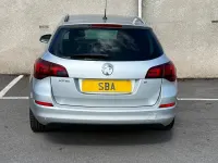 Used Vauxhall Astra SRi 113 HP (83 kW) 2011 Silver Estate
