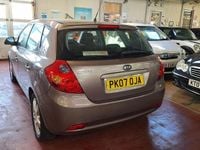 Used Kia Ceed 122 HP (89 kW) 2007 Bronze Hatchback