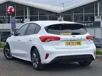 Used Ford Focus ST-Line 125 HP (91 kW) 2021 White Hatchback