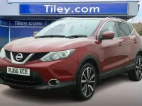 Second-hand Nissan Qashqai Tekna 163 CP (119 kW) 2017 Roșu SUV
