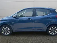 New Hyundai i10 Advanced 63 HP (46 kW) 2025 Green Hatchback
