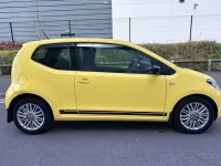 Używany VW up! 2016 Żółty Hatchback