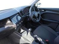 Begagnad Audi A1 Design 94 HK (69 kW) 2023 Vit SUV