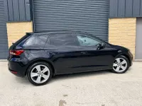 Begagnad Seat Leon SE 105 HK (77 kW) 2014 Svart Halvkombi