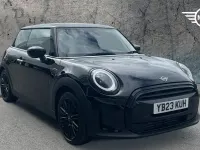 Usado Mini Cooper Exclusive 134 HP (98 kW) 2023 Preto Citadino