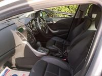 Used Vauxhall Astra Elite 115 HP (84 kW) 2014 Silver Estate