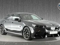 Begagnad BMW M5 Comfort Edition 717 HK (527 kW) 2025 Grå