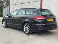 Usado Ford Mondeo Zetec 2021 Preto Carrinha