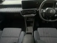 Used Renault 4 E-Tech Komfort 110 kW (150 HP) 2025 Green SUV