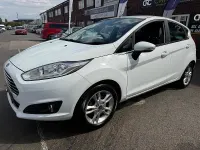 Used Ford Fiesta Zetec 100 HP (73 kW) 2016 White Hatchback