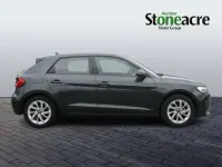 Używany Audi A1 Sport 94 KM (69 kW) 2024 Szary SUV