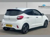 Used Hyundai i10 Premium 84 HP (61 kW) 2023 White Hatchback