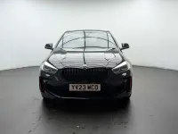 Begagnad BMW 128 Luxury Line 2023 Svart Halvkombi